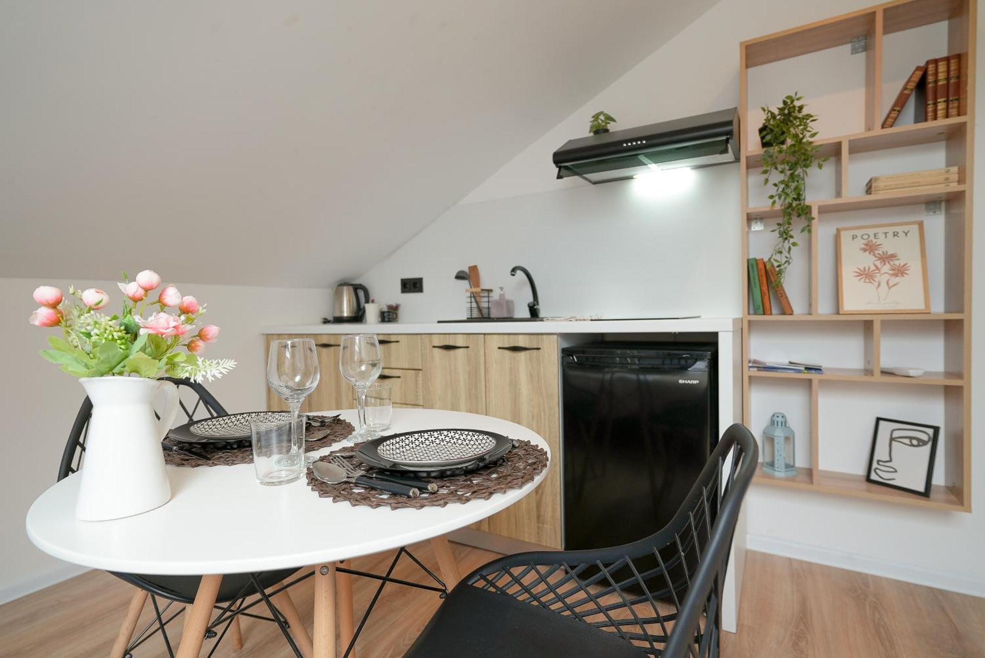 Lily'S Studio 1 By Bulgarentals - Central Sofia Exteriör bild